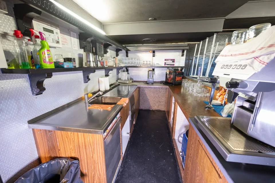 Club / Bar / Eventlokal zu vermieten an guter Lage in Unteriberg
