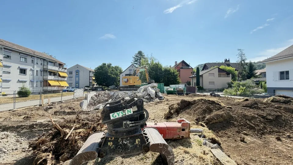 189 m2 Grosses Neubau EFH, (Haus A), 6.5 Zimmer mit Garten, Studio, 3 Nasszellen, Carport & Parkplatz
