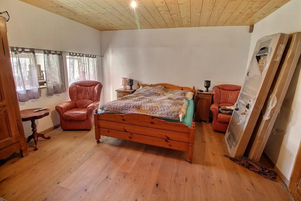 Grande maison en viager semi-occupé sans rente avec grand potentiel