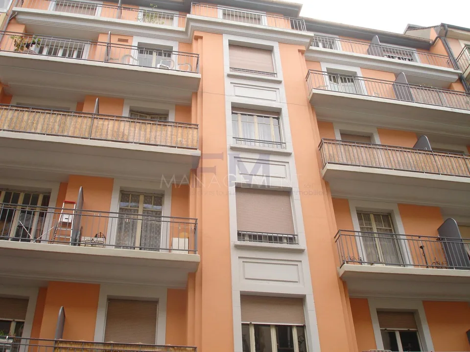 Rue des Lilas - 4 pièces d'env. 64 m² au 4ème étage