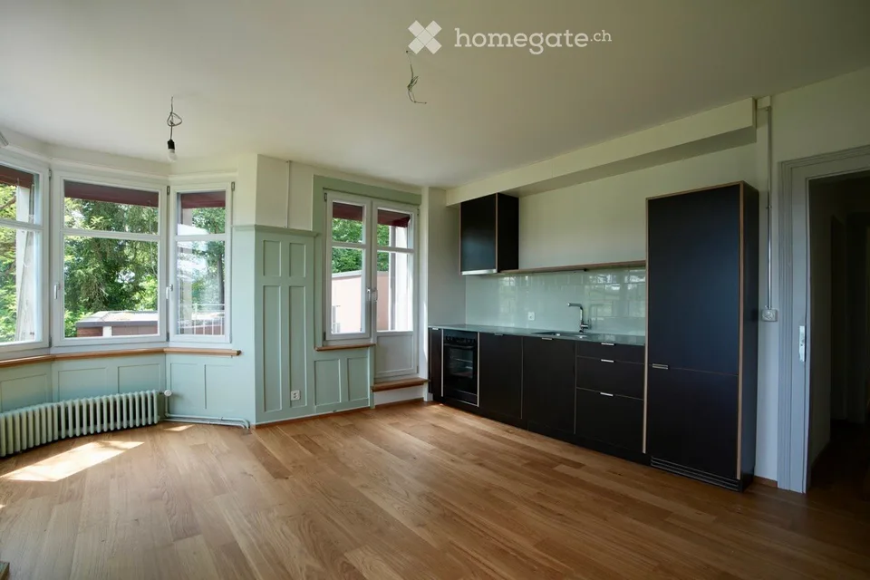 Finely renovated 4-room apartment on the 1st floor in Eschlikon TG, idyllically located in a good community