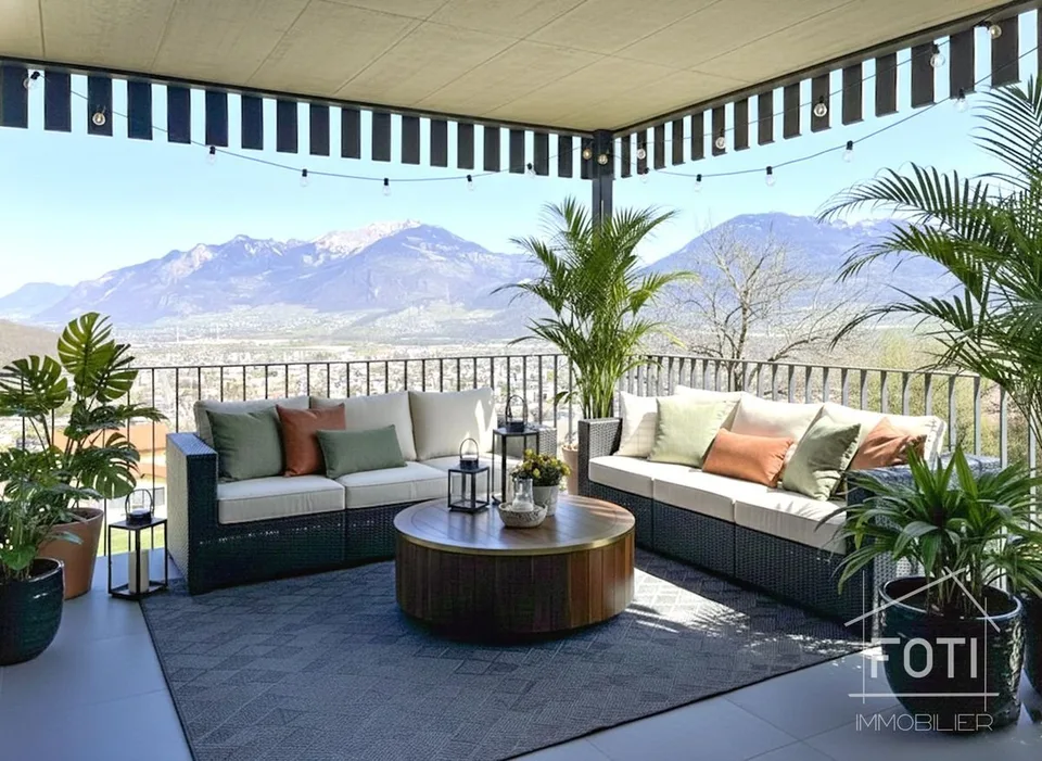 LOCATION-SALE: New individual villa with 4.5 rooms and beautiful view of the plain.