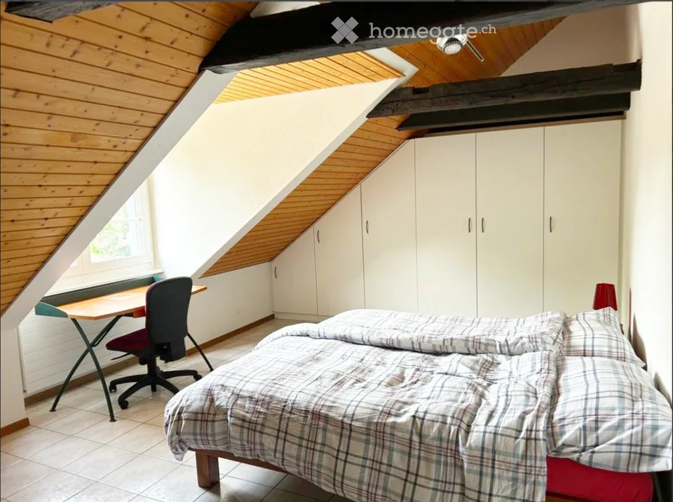 Appartement spacieux dans maison avec cachet à colombier