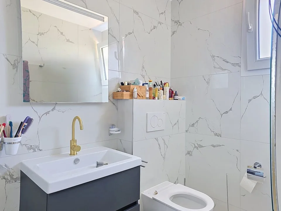 LUCENS - Bel appartement contemporain