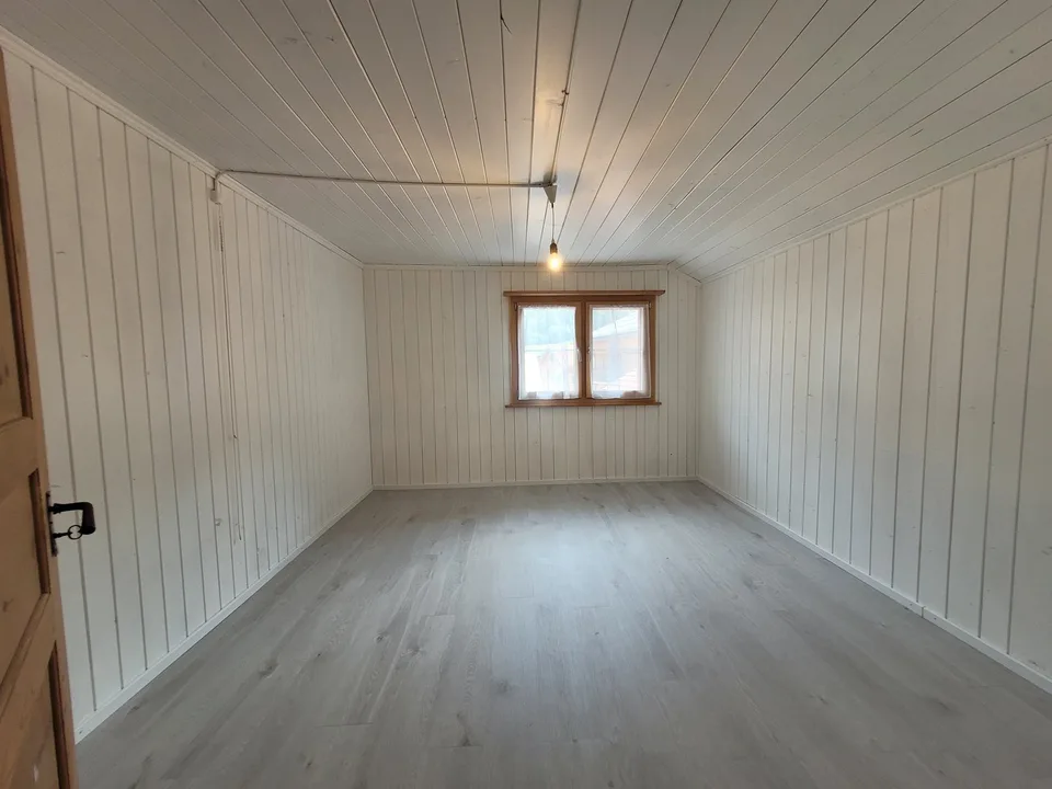 3.5-Zi-Dachwohnung - Estrich gehört dazu