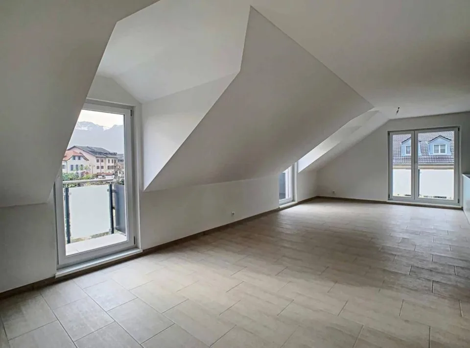 RENNAZ - Magnifique duplex de 5.5 pièces à côté de l'hôpital