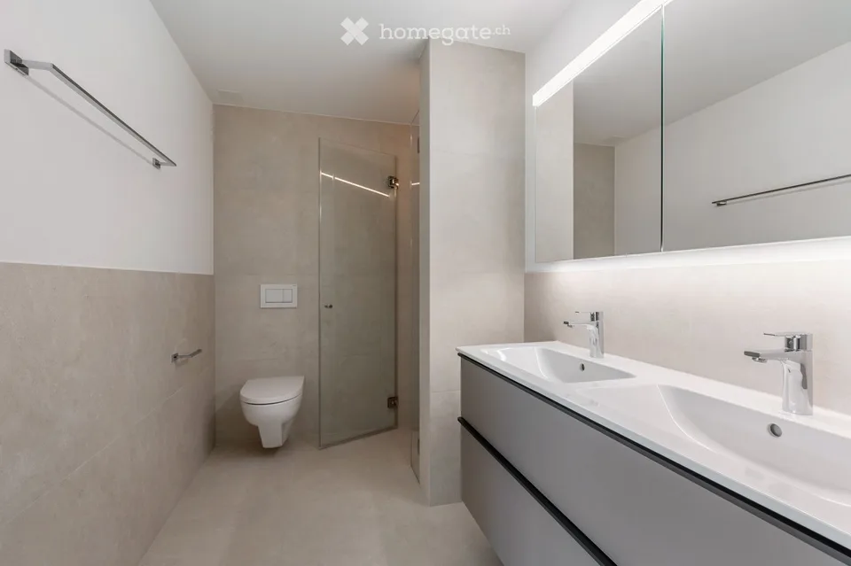 Appartamento bellissimo di 4.5 locali con vista lago – appena ristrutturato