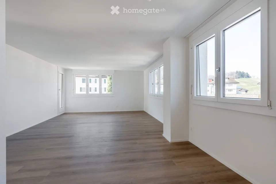 Appartamento bellissimo di 4.5 locali con vista lago – appena ristrutturato