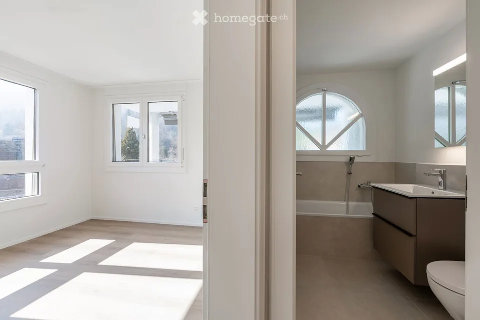 Appartamento bellissimo di 4.5 locali con vista lago – appena ristrutturato