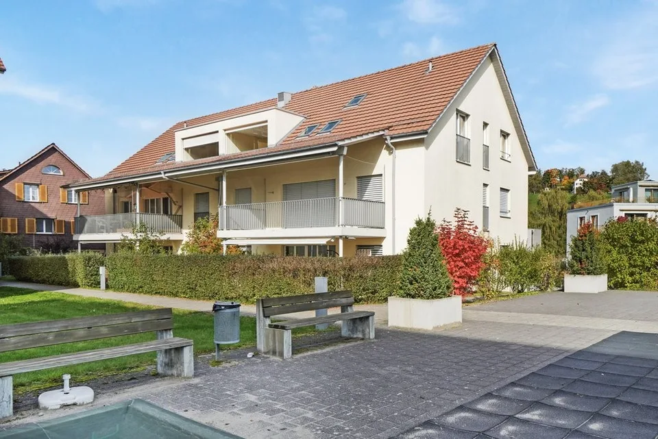 Lichtdurchfluteter Familienwohntraum im Dorfzentrum
