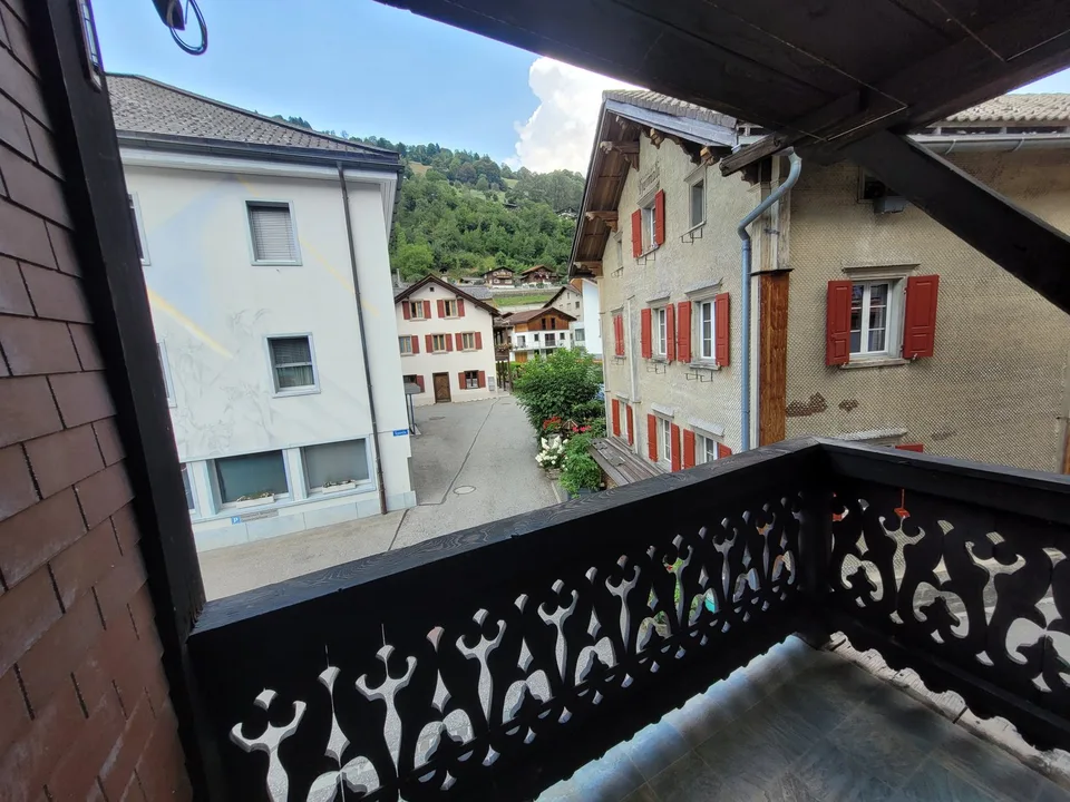 Charmant appartement 3.5 pièces dans une maison traditionnelle suisse à Küblis