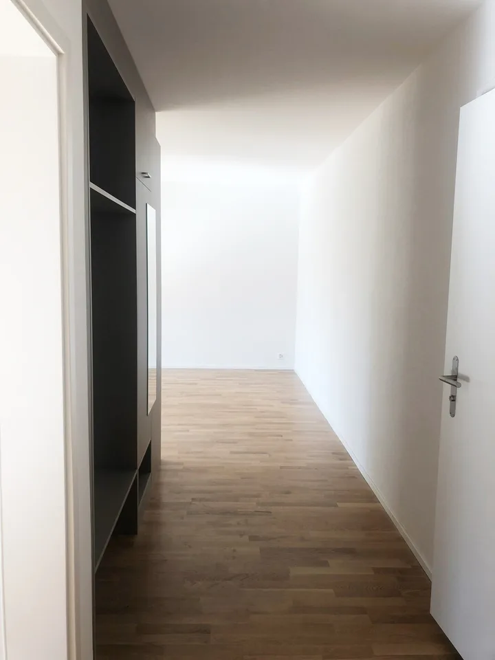 Appartamento ristrutturato con balcone e vista sul verde