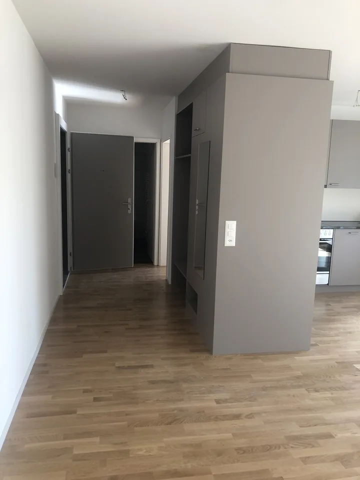 Appartamento ristrutturato con balcone e vista sul verde