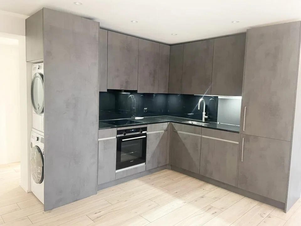 Renovierte 3.5 Zimmer-Gartenwohnung inkl. PP