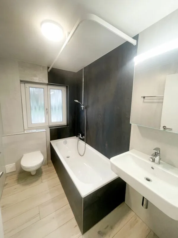 Renovierte 3.5 Zimmer-Gartenwohnung inkl. PP