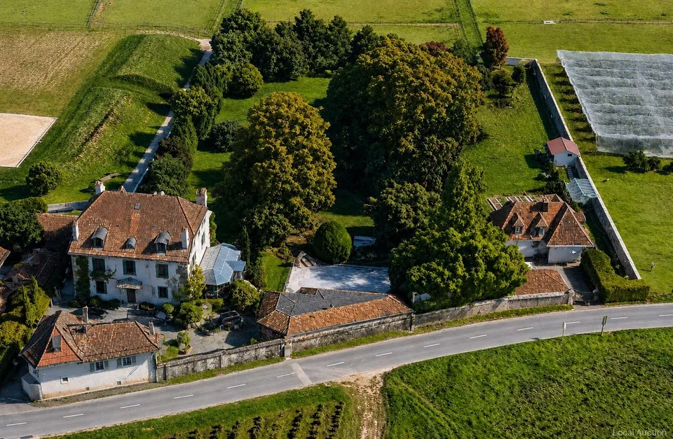 Luxuriöses Anwesen mit mehreren Wohngebäuden