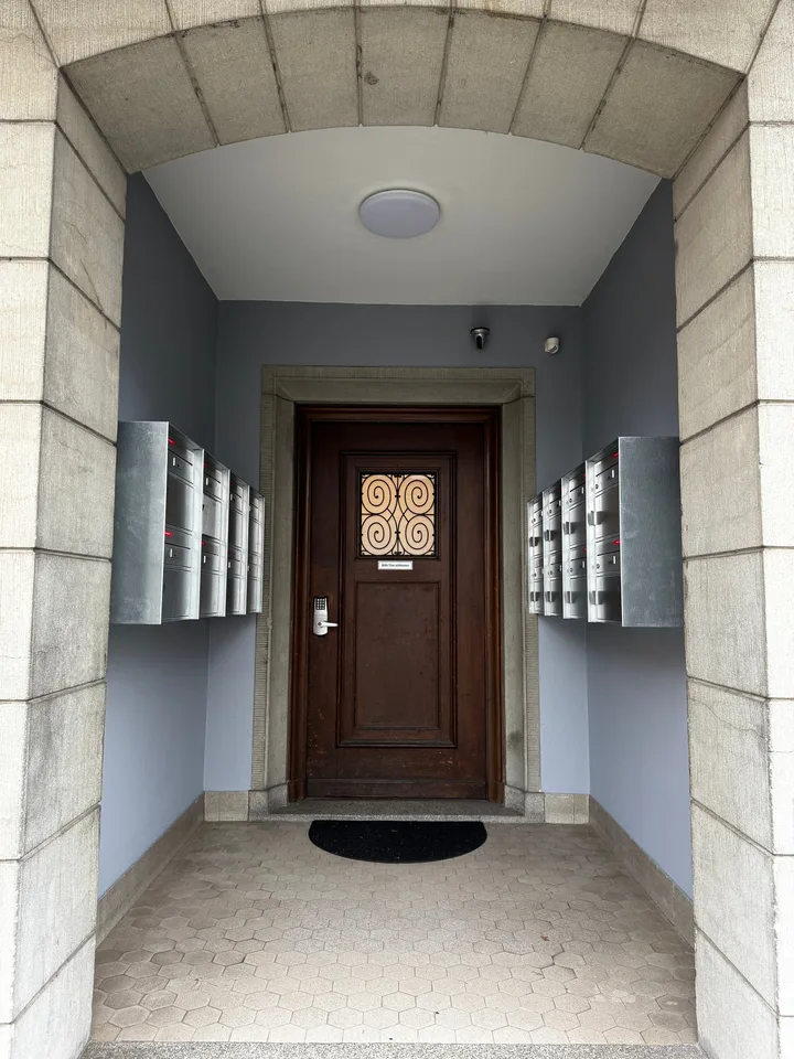 Chambre en colocation avec terrasse privée au dernier étage