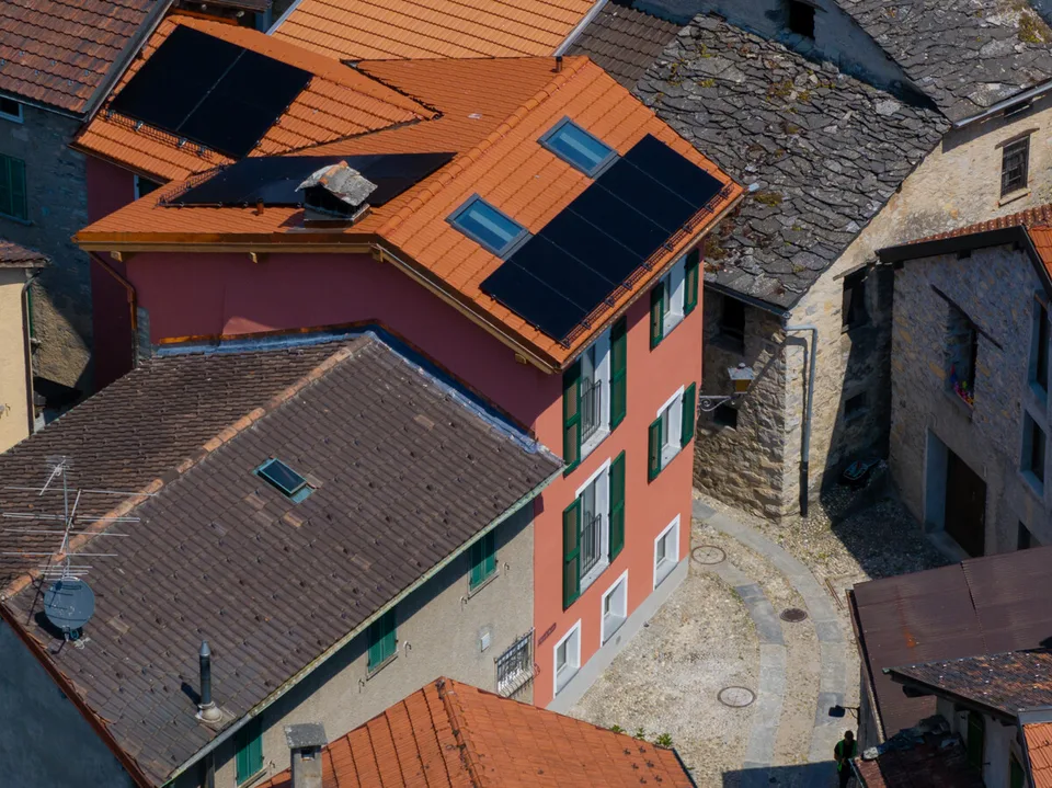 MUGGIO: 3 LOCALI IN UN CONTESTO DAL FASCINO AUTENTICO