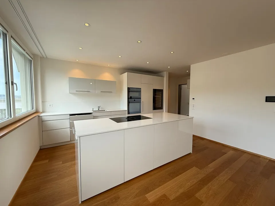 moderne 4.5-Zimmer-Attikawohnung im Bächlipark Wollerau