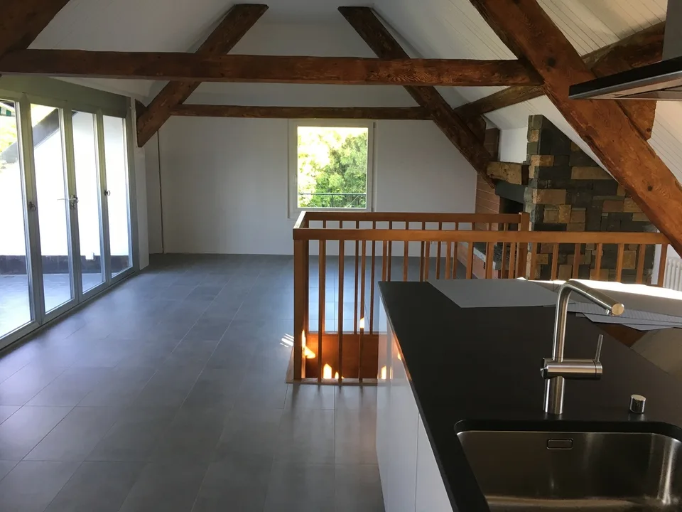 5 Zimmer Wohnung, 1009 Pully