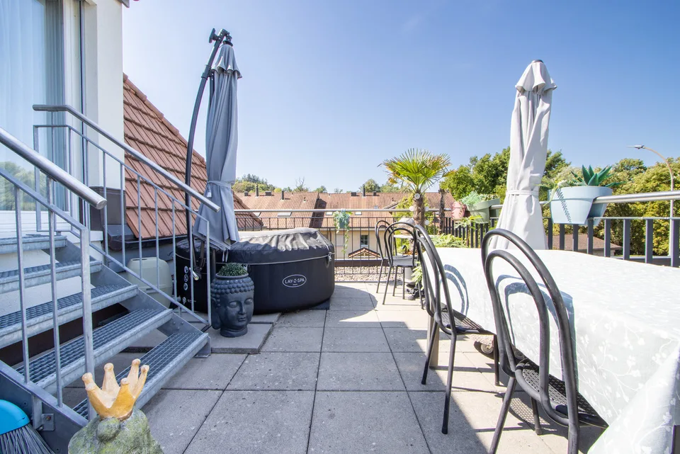 Schöne Dachwohnung mit sonniger Terrasse