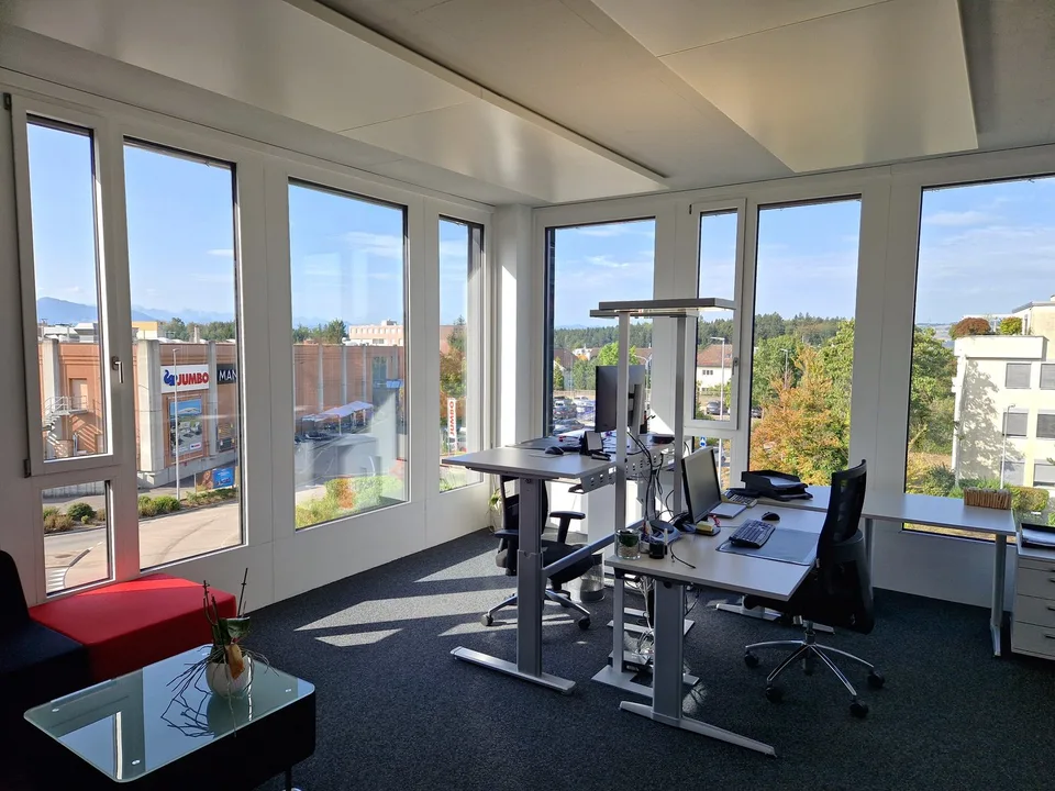 Dernier espace de bureau/commercial libre - 466 m² de locaux aménagés en plein cœur du quartier