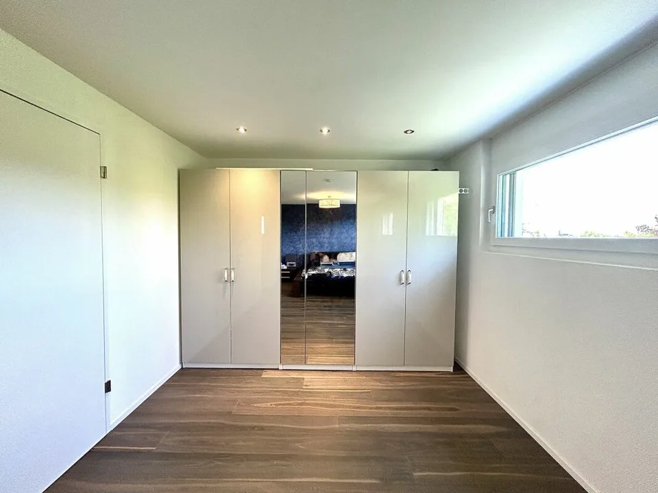 Hochwertiges Wohnen mit Whirlpool in moderner 6.5-Zimmer-Wohnung!