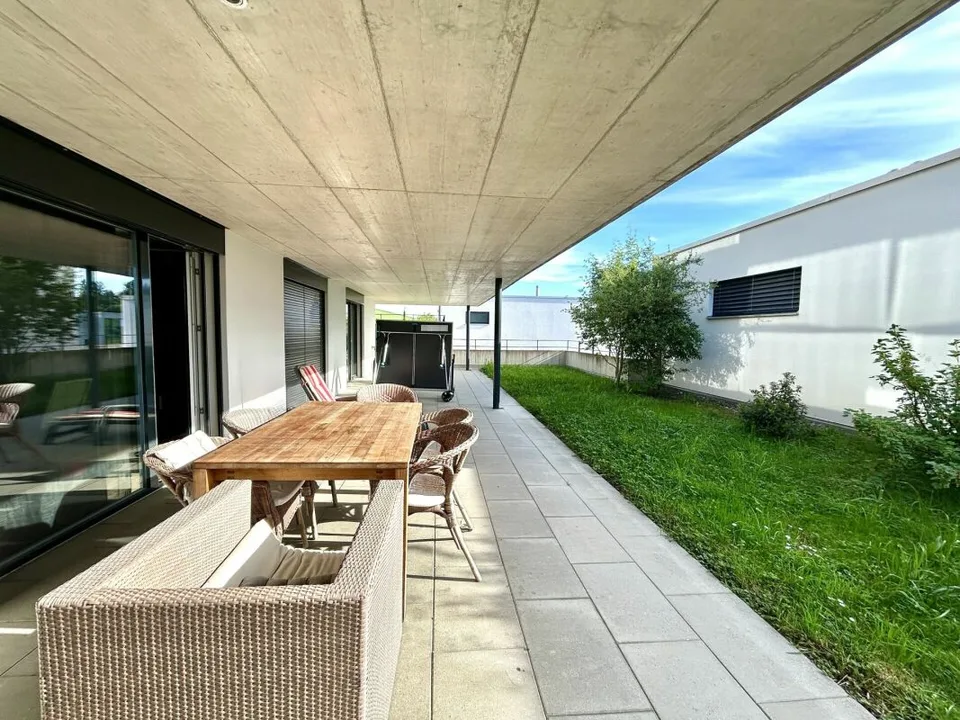 Hochwertiges Wohnen mit Whirlpool in moderner 6.5-Zimmer-Wohnung!