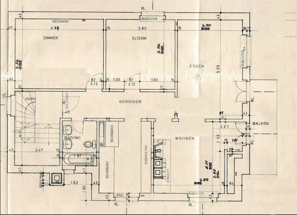 Stilvolle 4-Zimmer-Altbauwohnung mit Balkon in Zürich-Oerlikon