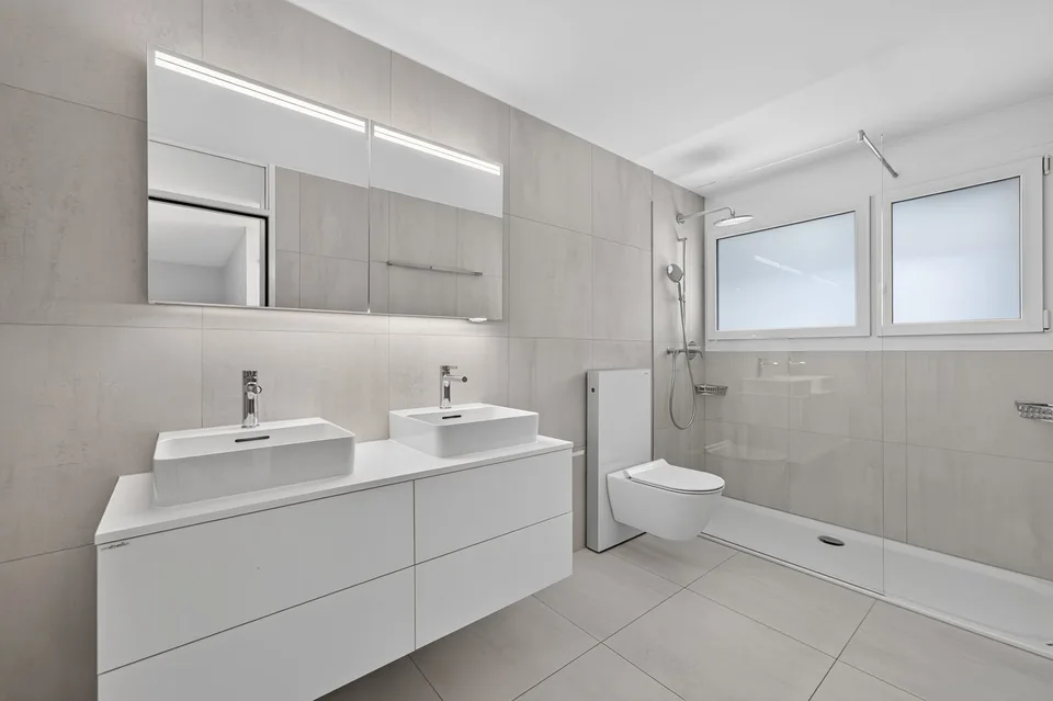 Living like in a single-family home - exclusive 5.5-room garden maisonette with sunny private garden