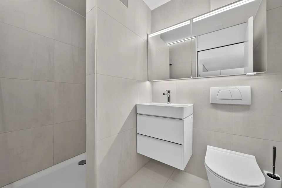 Living like in a single-family home - exclusive 5.5-room garden maisonette with sunny private garden