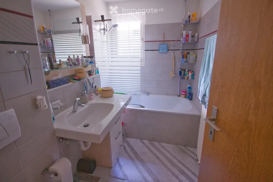 Charming 3.5-room garden apartment in a quiet location in Dänikon ZH