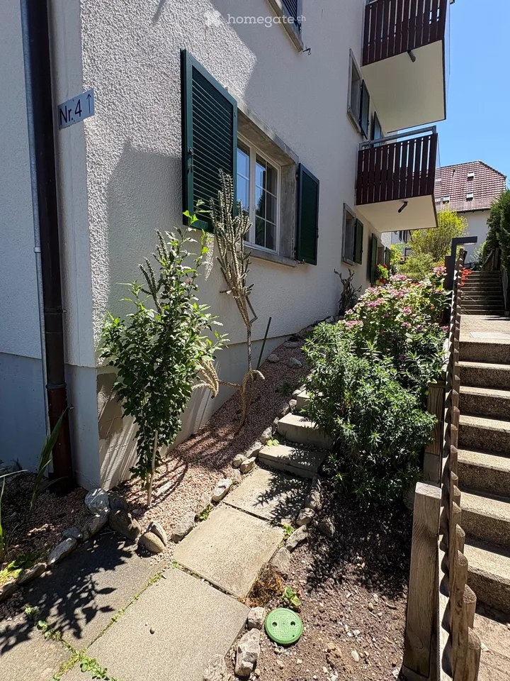 Charming 3.5-room garden apartment in a quiet location in Dänikon ZH