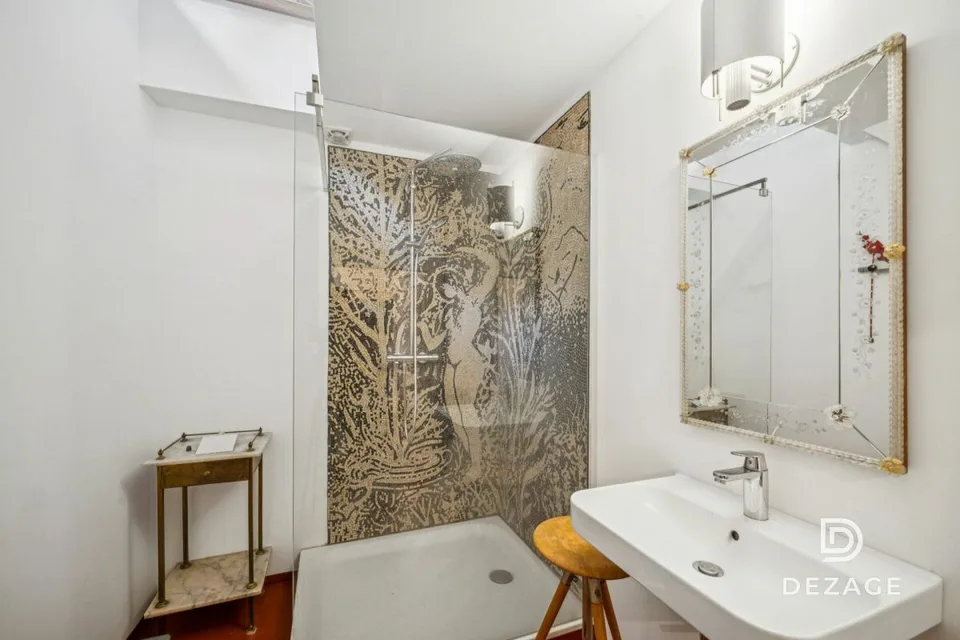 Somptueuse maison de maître rénovée avec soin, avec jardin de ville et au calme absolu