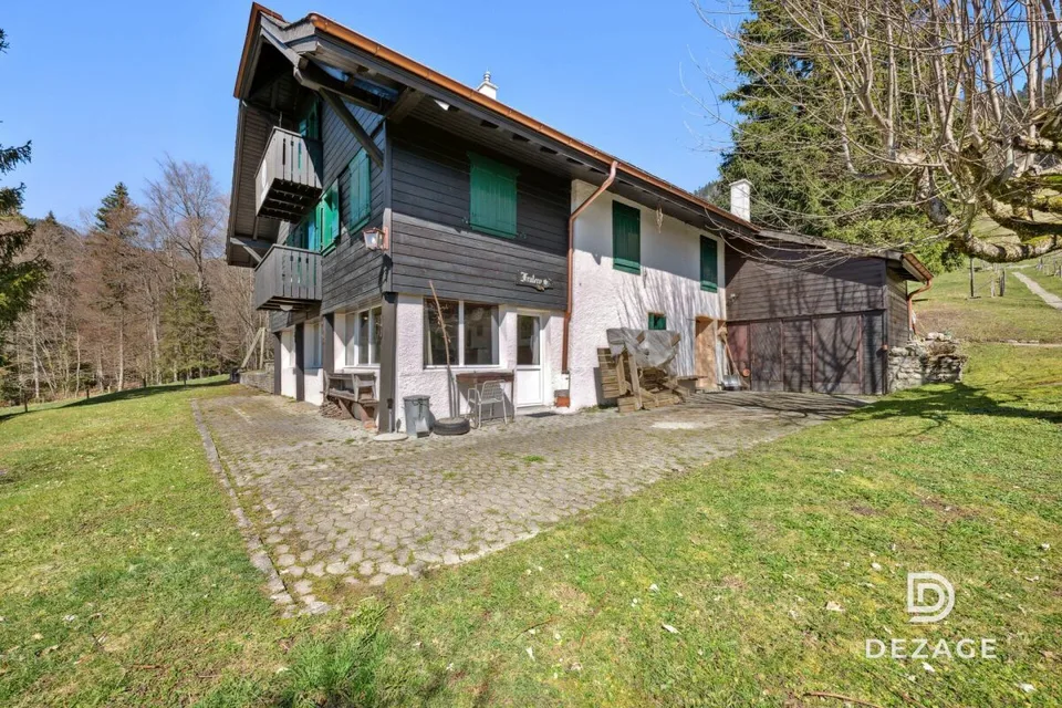 Prächtiges Haus zur Renovierung im Herzen einer erhaltenen Naturlandschaft