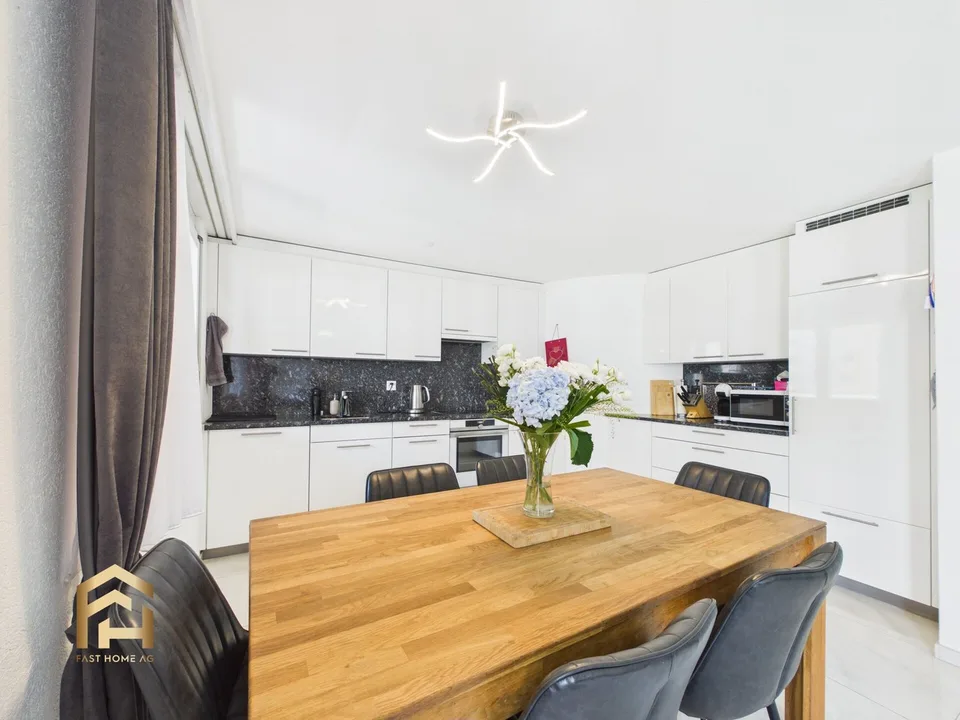 Laufend modernisierte und bezugsbereite Familienwohnung