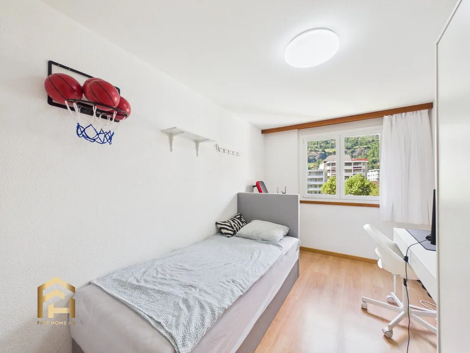 Laufend modernisierte und bezugsbereite Familienwohnung