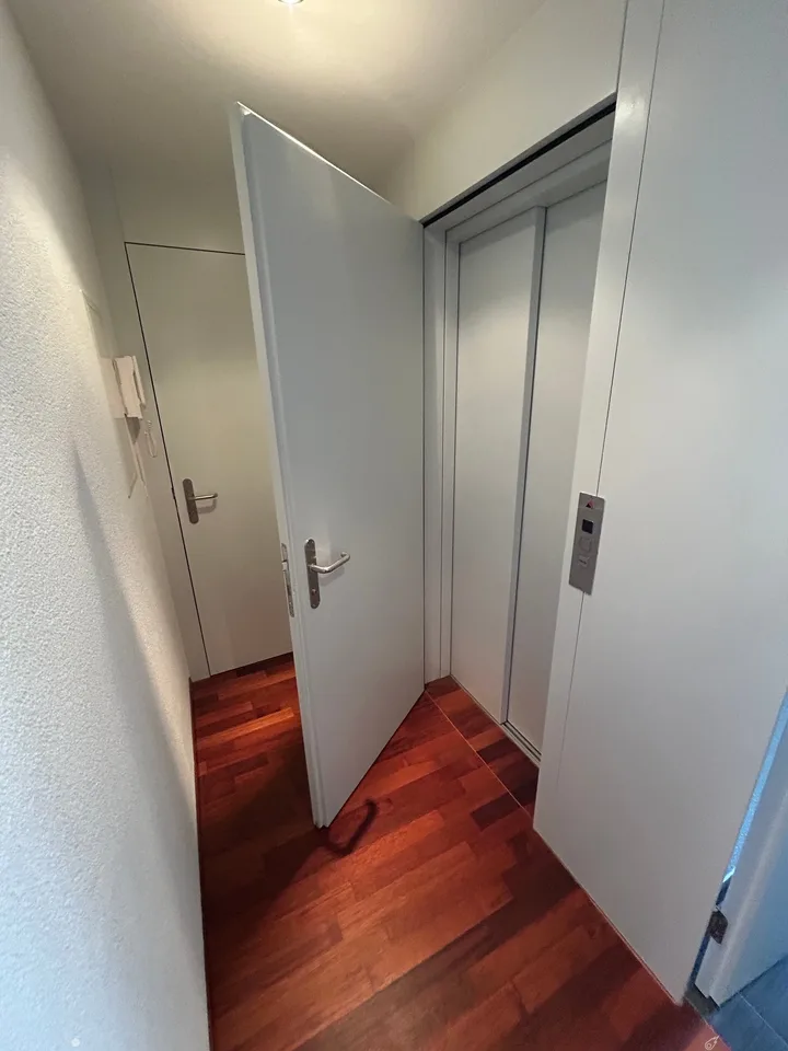 Unique appartement au centre de Bienne avec ascenseur dans l'appartement