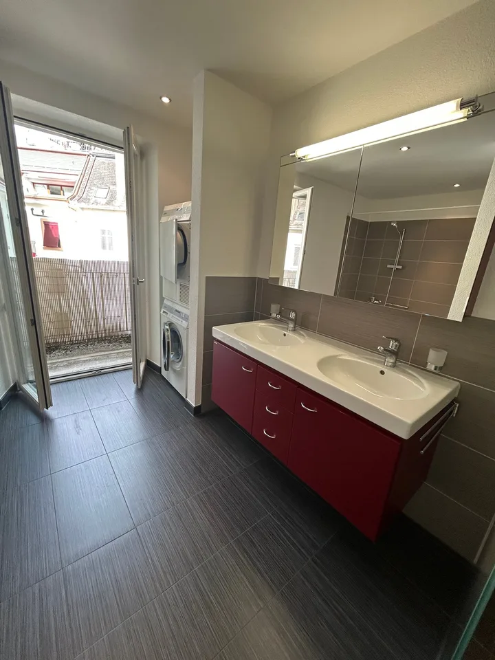 Unique appartement au centre de Bienne avec ascenseur dans l'appartement