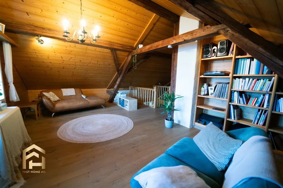 Appartement-maisonnette spacieux de 5,5 pièces à quelques pas du lac de Thoune