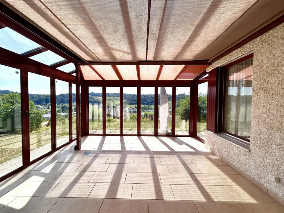 Maison individuelle dans un endroit calme avec vue loin!