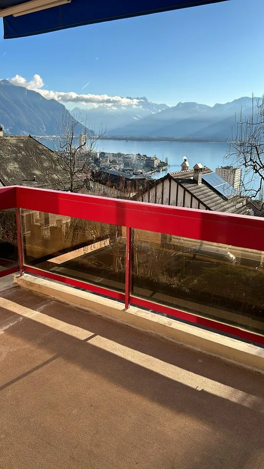 Schönes Apartment mit 2 Zimmern und Seeblick