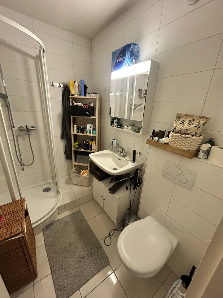 Schönes Apartment mit 2 Zimmern und Seeblick