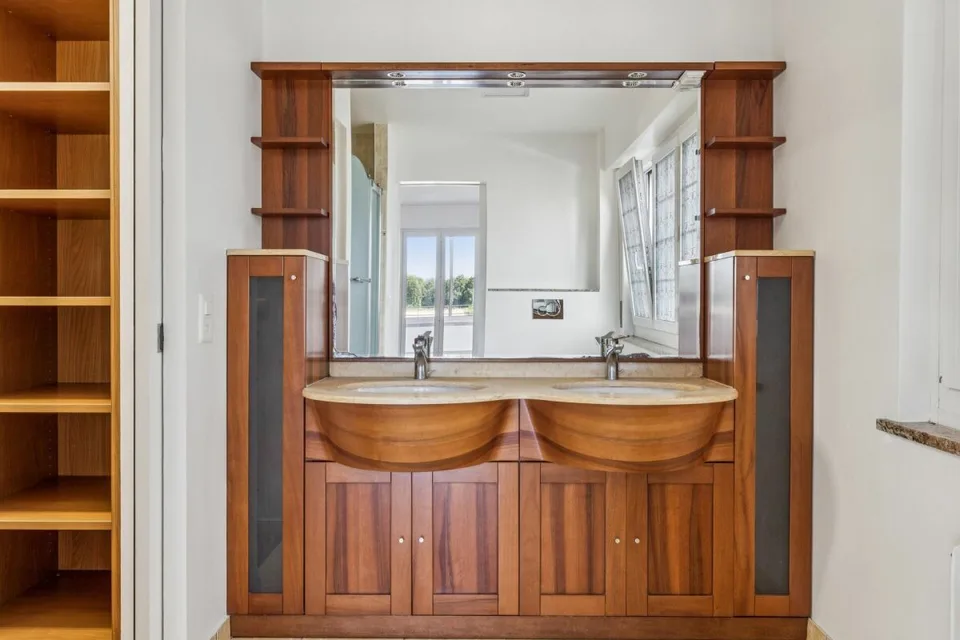 Beautiful property with lovely terrace