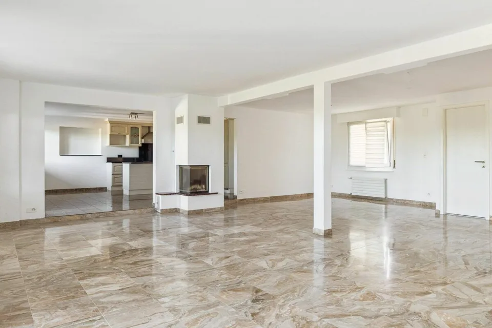 Beautiful property with lovely terrace