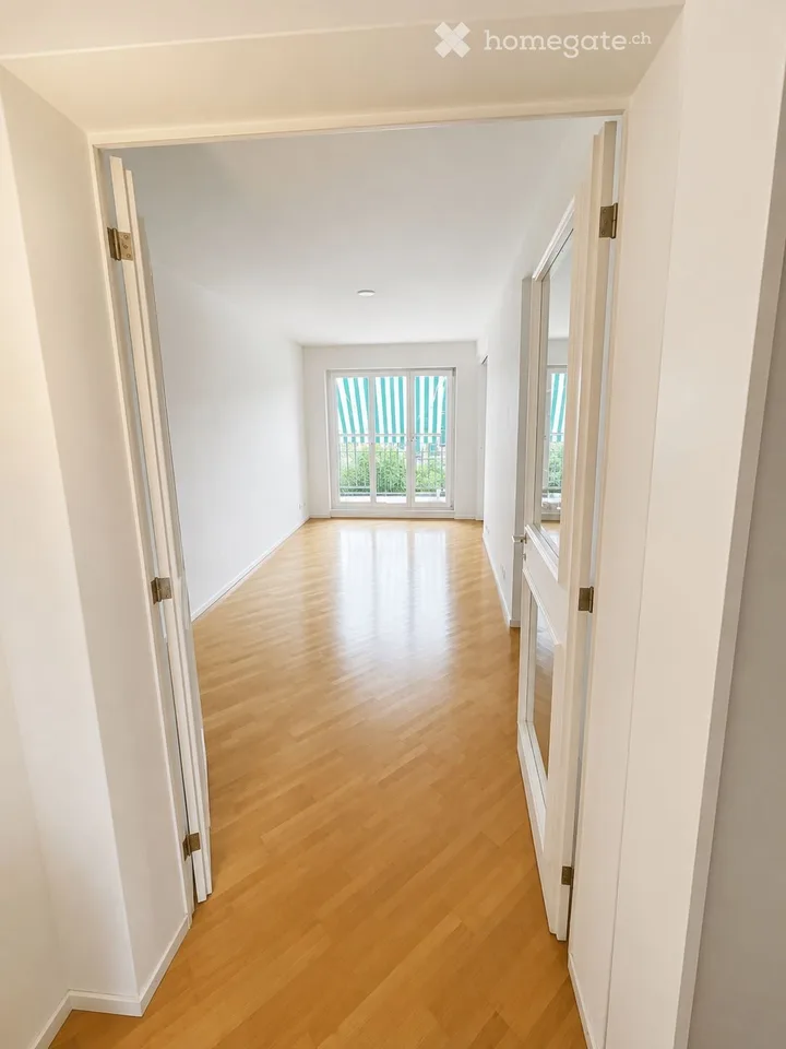 Charming 3-room apartment with garage for sale on Carmenstrasse 48 in Zurich