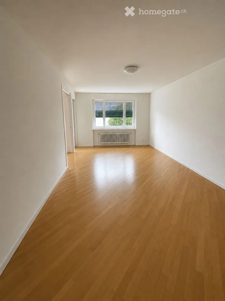 Charming 3-room apartment with garage for sale on Carmenstrasse 48 in Zurich