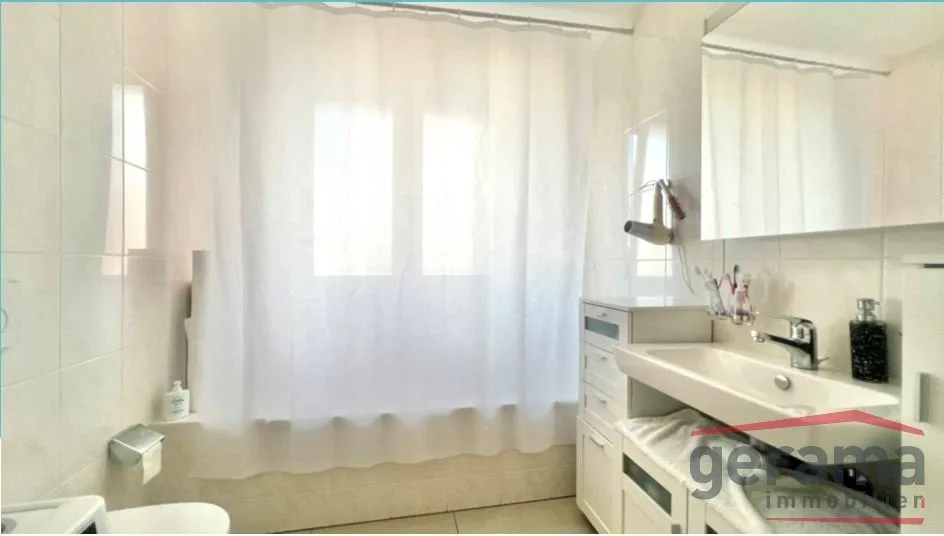 Helle 4.5 Zimmerwohnung in Gurmels !