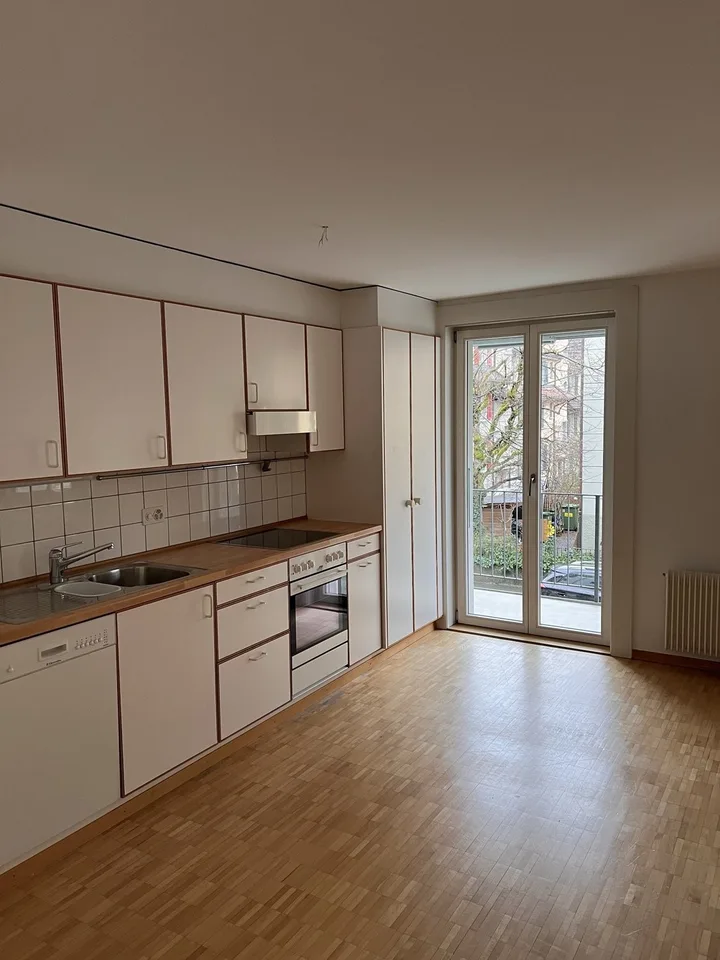 Living in the popular Länggasse quarter!