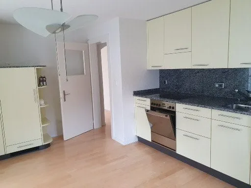 Appartamento di 3,5 locali luminoso in una casa di 3 famiglie